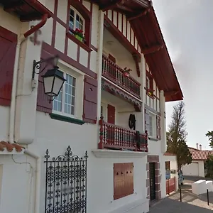 https://charmant-appartement-plein-pied-2-places-parkings.biarritzhotels.info