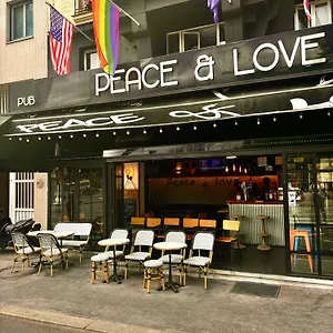 peace-love-hostel.fr-paris.fr/