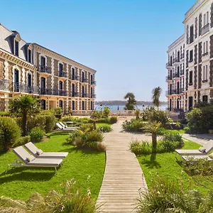 https://grand-barriere.inbrittany.com